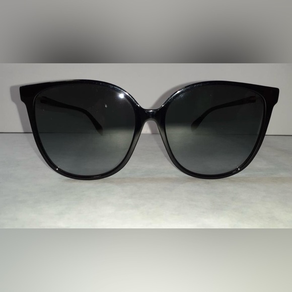 Fendi Accessories - Fendi Black Oversized Sunglasses